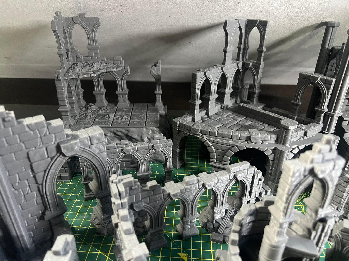 Frost Guard Ruins - Wargaming Terrain 28mm - Printed on FDM Bambu Lab X1 Carbon (Custom Order)